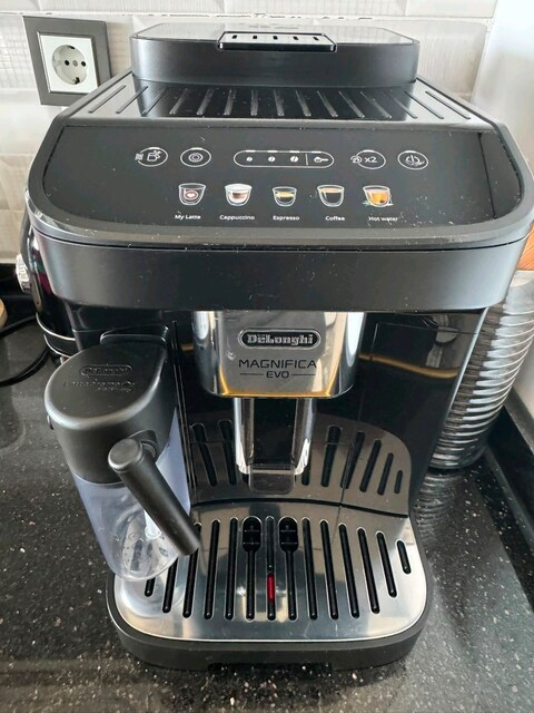 Sıfır Ayarında De'Longhi Magnifica Evo - Sadece 15-20 Kez Kullanıldı
