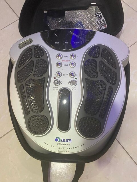 Aura foot massager