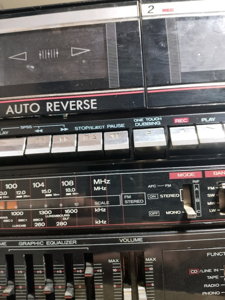HİTACHİ - TRK - W550E - MARKA VE MODEL NUMARALI RADYO CİFT KASETÇALAR - 7