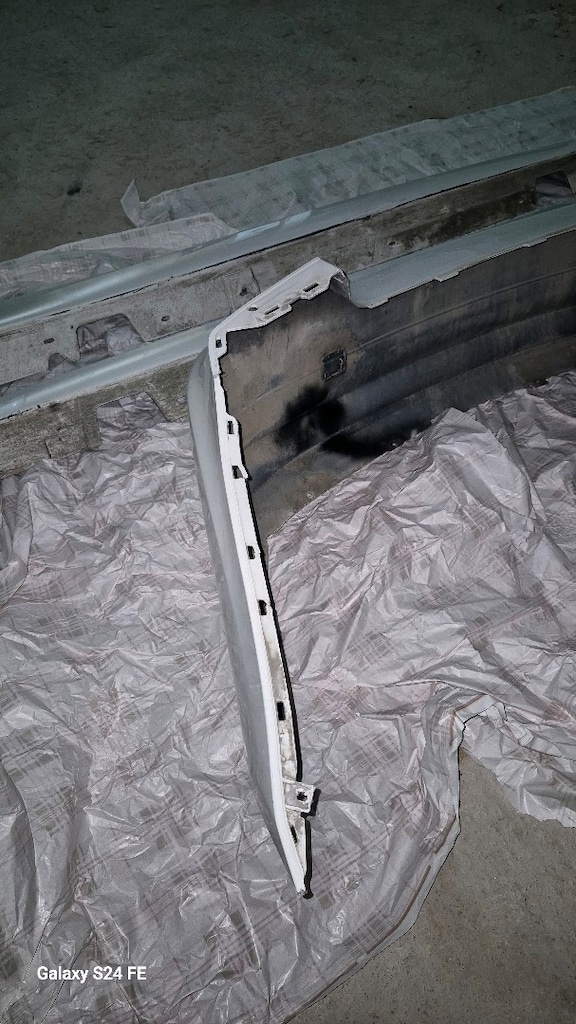 bmw e90 lci arka tampon ve yan marşbiel - 6