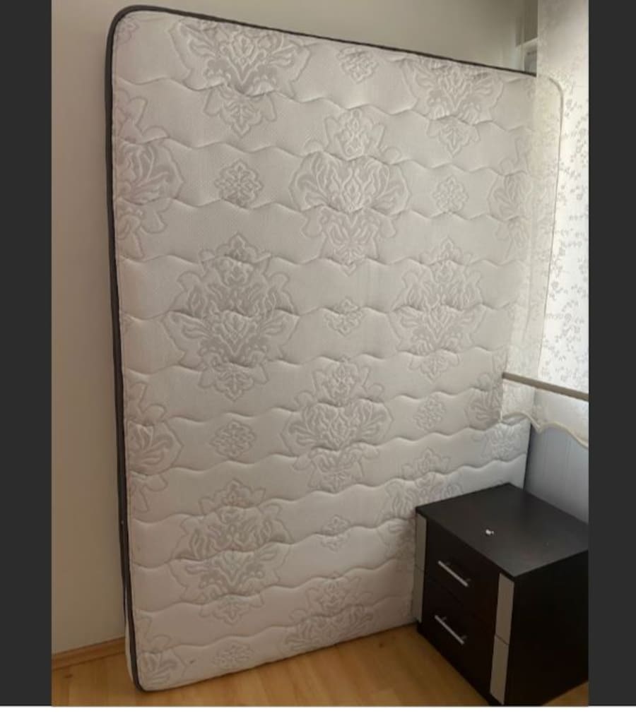 Çok Temiz Yatak Odası Takımı (Yatak Dahil, Bazasız)