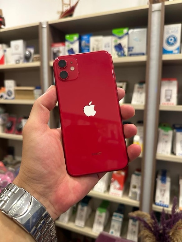 Apple 11 128 Gb temiz ekran değişen hatasız her şeyi aktiv tr - 2