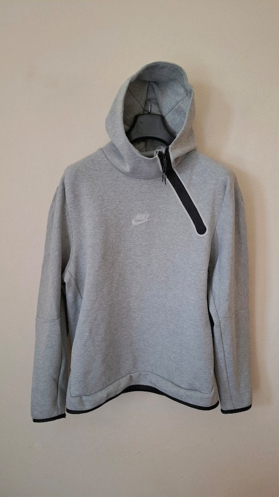 Nike tech fleece kapüşonlu eşofman üstü