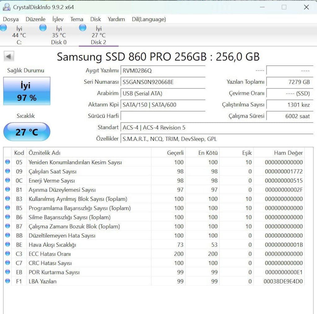 Samsung 860 PRO 256GB 2.5" SATA SSD - 3