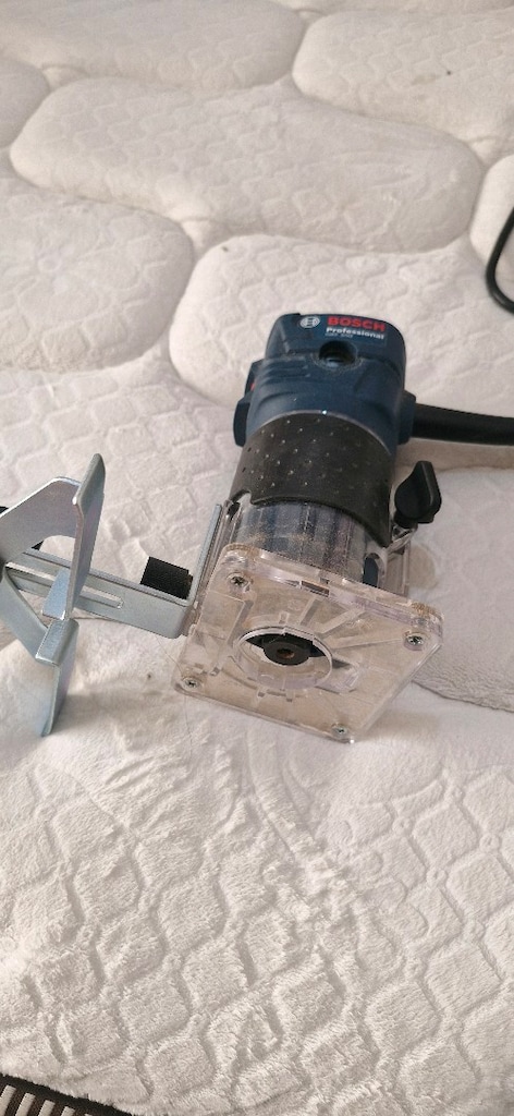 Bosch Professional GKF 550 Kenar Freze – Sorunsuz Çalışıyor - 2