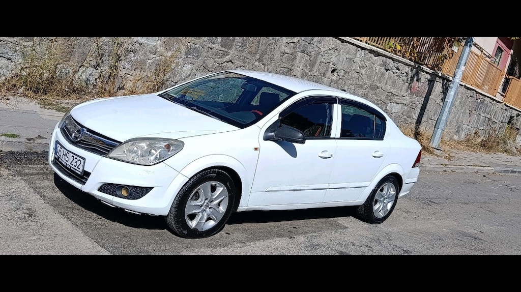 2008 MODEL 1.3 OPEL ASTRA SEDAN - 3
