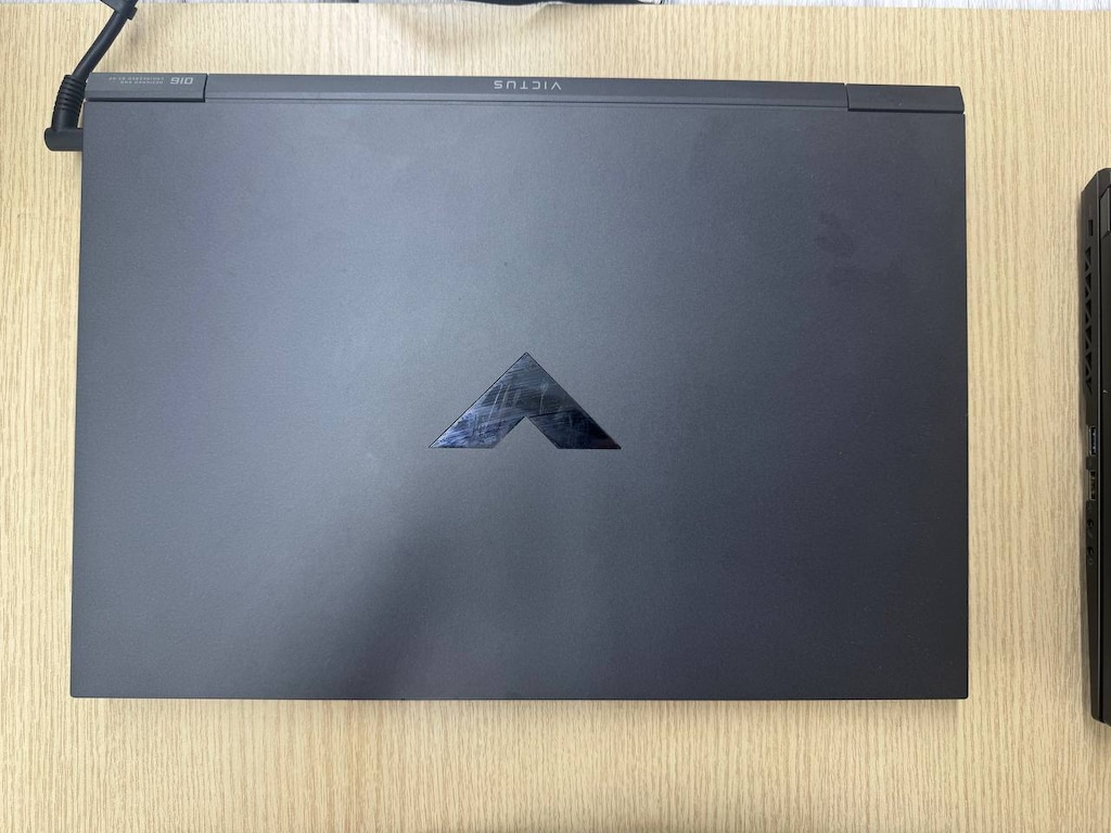 HP VİCTUS *RYZEN 5 6600H İŞLEMCİ *8GB RAM *512GB SSD*3050Tİ 4GB E.K - 6