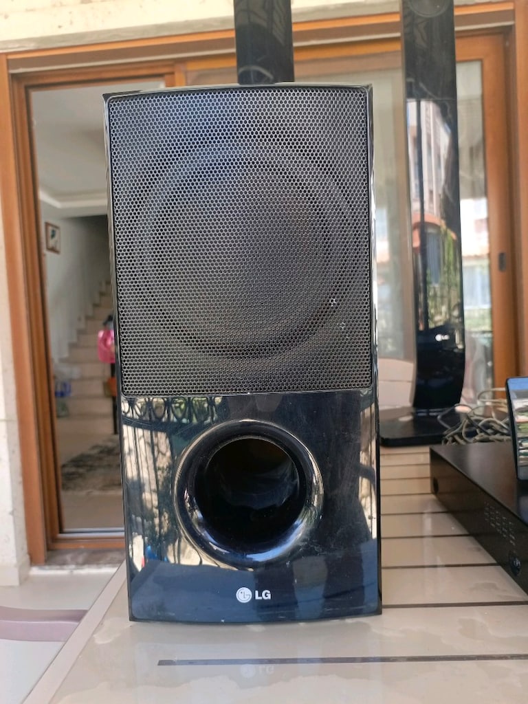 LG HT906TA model 5.1 kanal ev sinema sistemi - 6