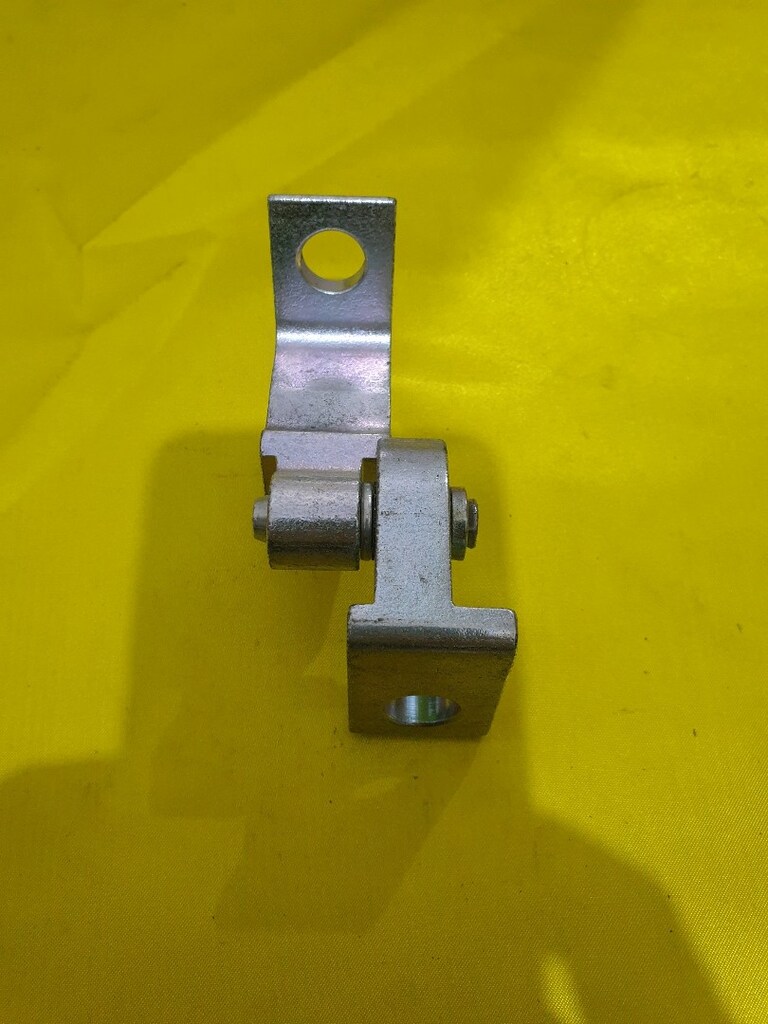 audi a4 sol arka kapı mentesesi üst 8k0831401e sıfır orjinal - 4