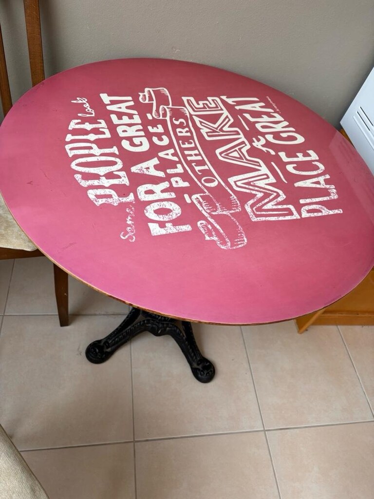 mutfak yada balkon masası cafe dede kullanılır - 3