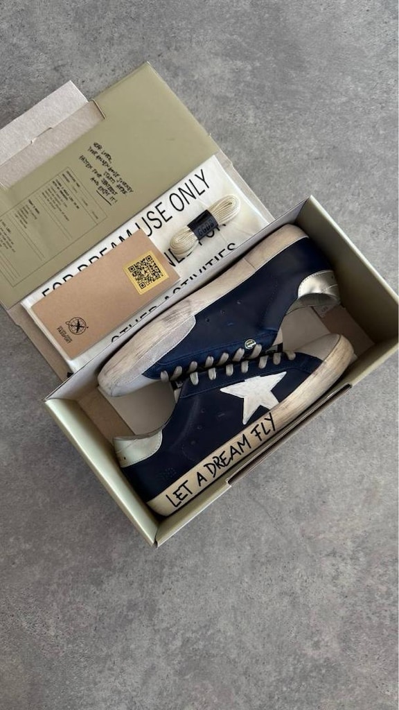 GOLDEN GOOSE SUPERSTAR