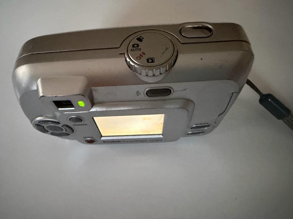 Kodak EasyShare cd40 Fotoğraf makinesi - 4