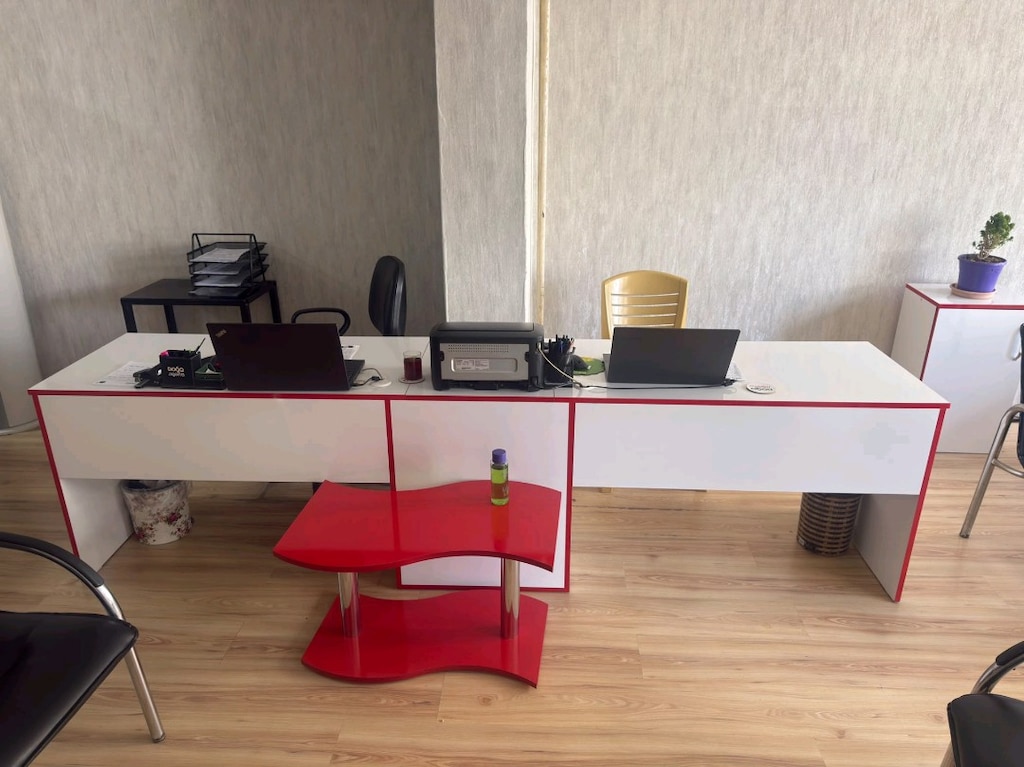 Temiz kullanılmış Ofis Mobilyaları