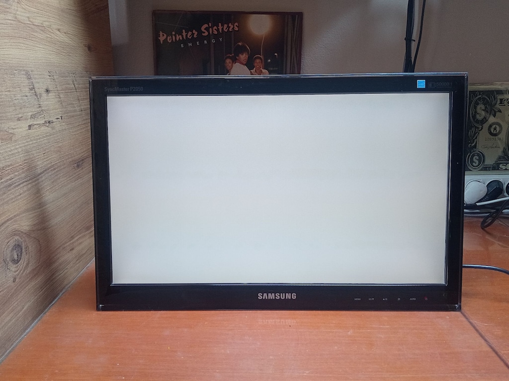 Samsung 20'' Monitör (SyncMaster P2050) - 2