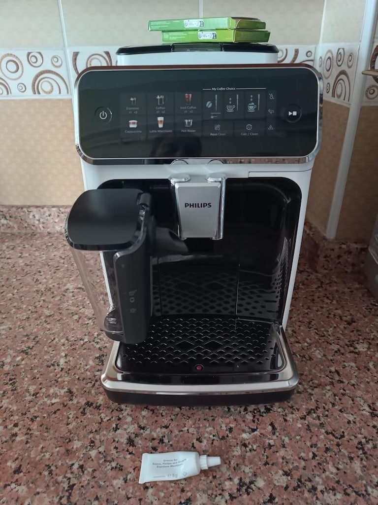 PHILIPS KAHVE MAKİNASI 3300 LATTEGo (EP3343/50) - 3