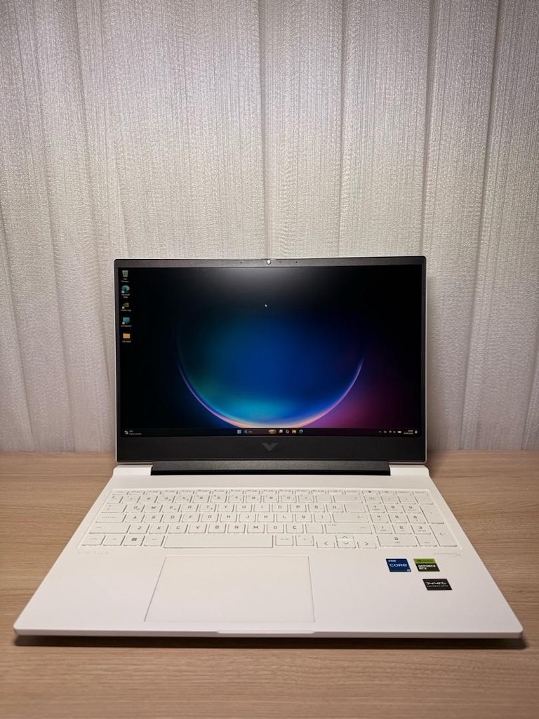 Şık Beyaz HP Victus 16 | i5-14500HX | RTX 4050 6GB | 16GB DDR5 1TB SDD - 11
