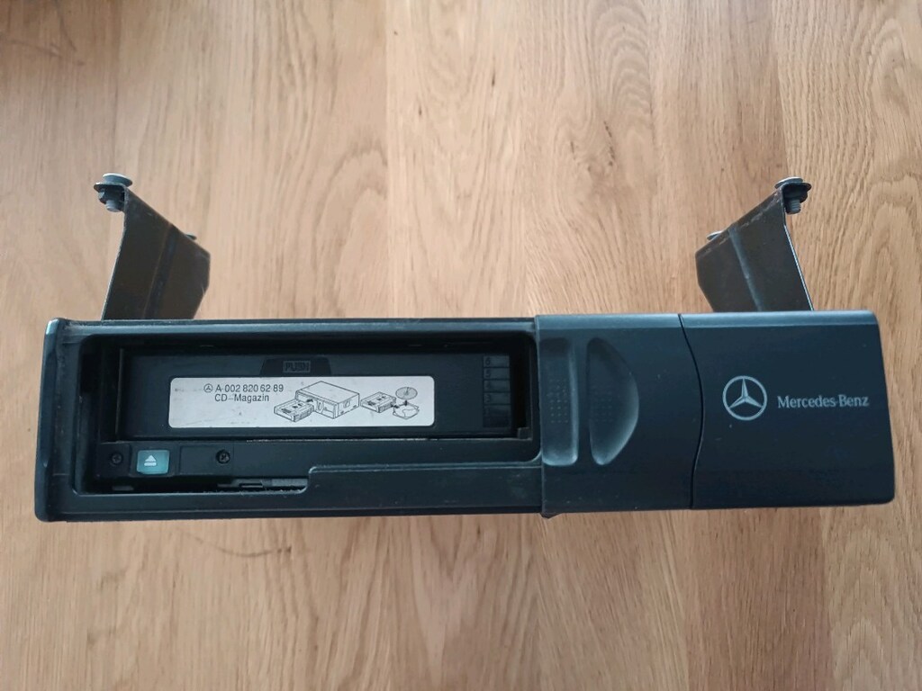Mercedes Benz CD Magazin A 002 820 62 89 - 2