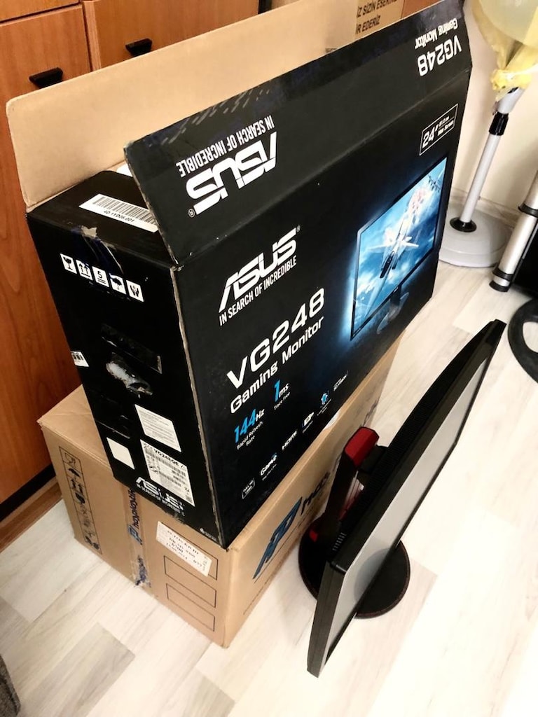 (ASUS) Oyuncu Monitörü 144HZ 1MS 24inç. - 2