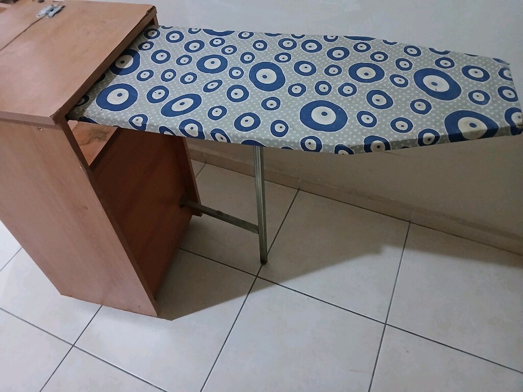 KATLANIR ÜTÜ MASASI VE RAFLI DOLAP - 7
