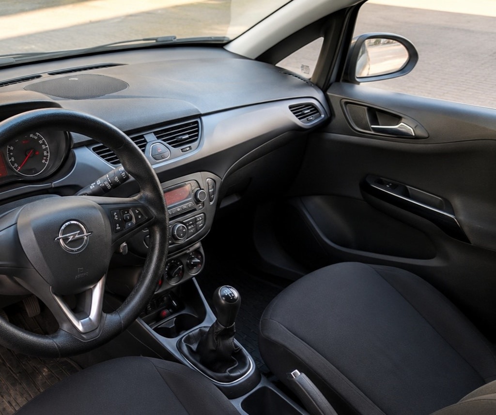 Opel Corsa e kasa düşük km safkan benzin 2.sahibinden - 6