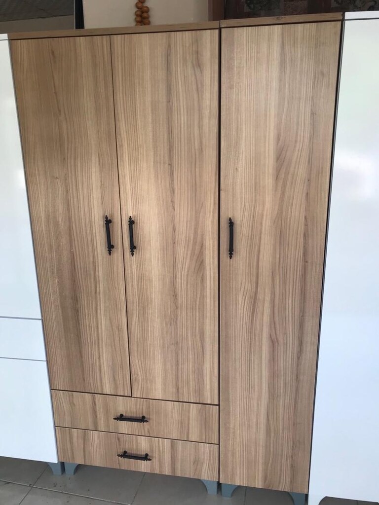 3 Kapaklı elbise dolabı - 3