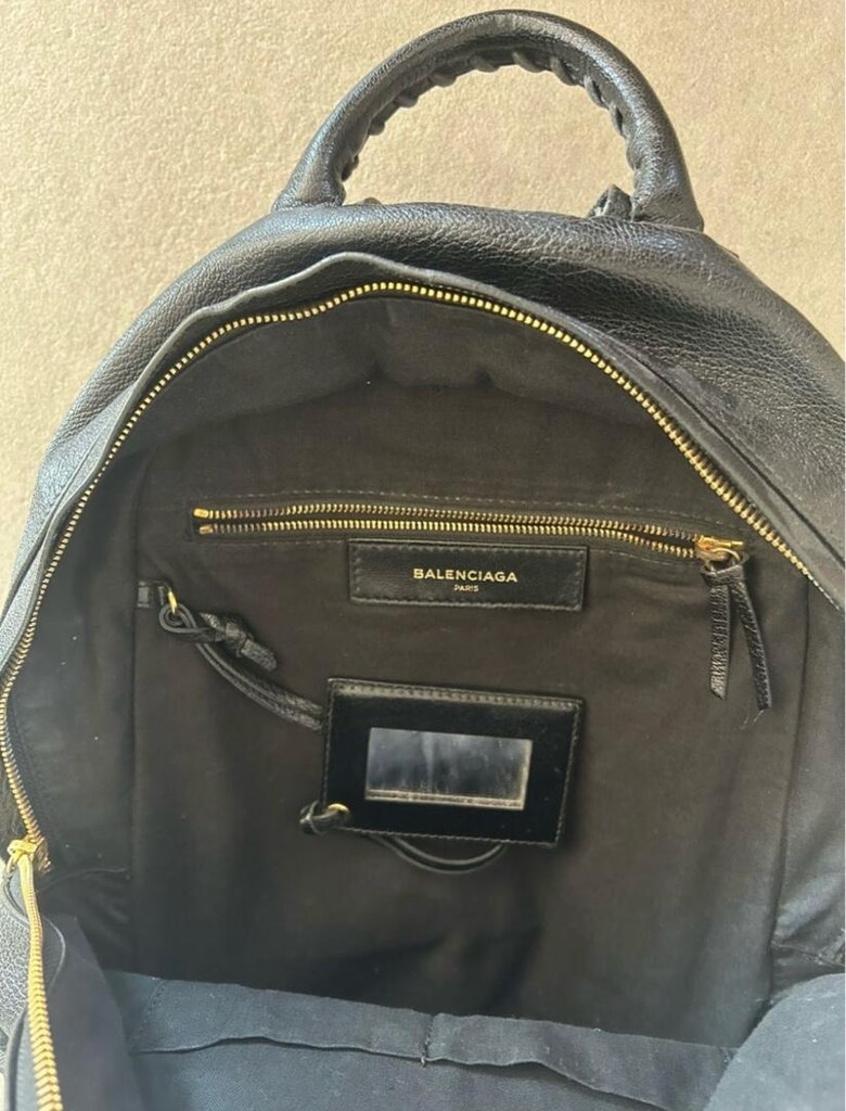Balenciaga siyah deri sırt çantası - 4