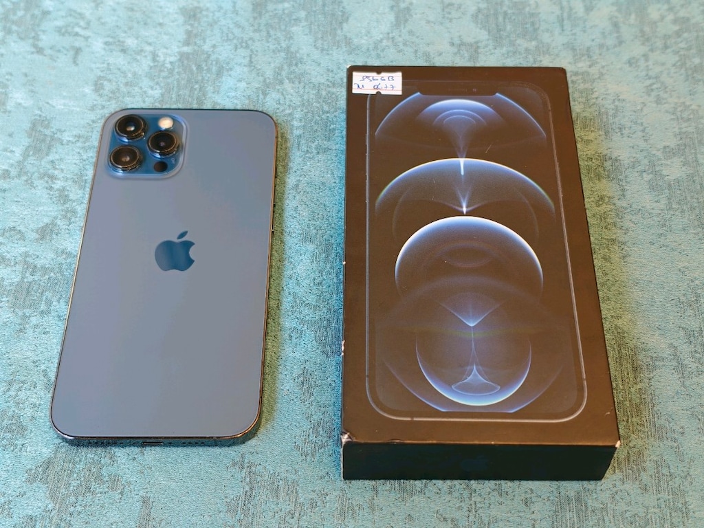 iPhone 12 Pro Max 256GB sıfır ayarında hatasız sorunsuz tertemiz - 2