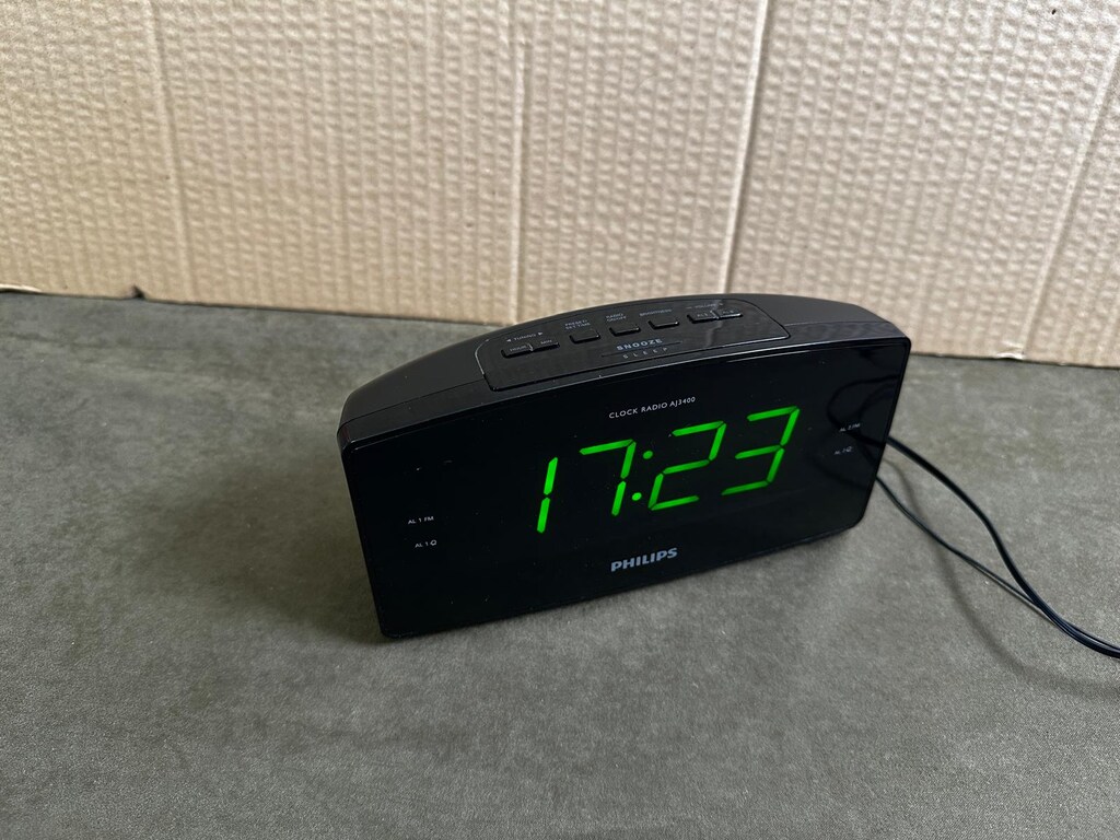 Philips AJ3400 Dijital Saatli FM Radyo Çalar Saat - 5
