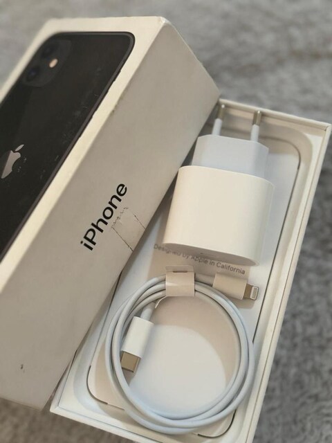 iPhone şarj aleti