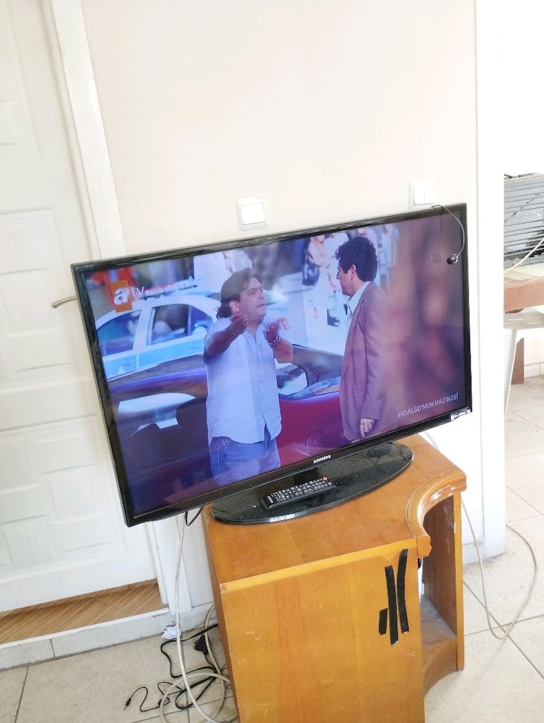 102 ekran Samsung marka LED TV - 3