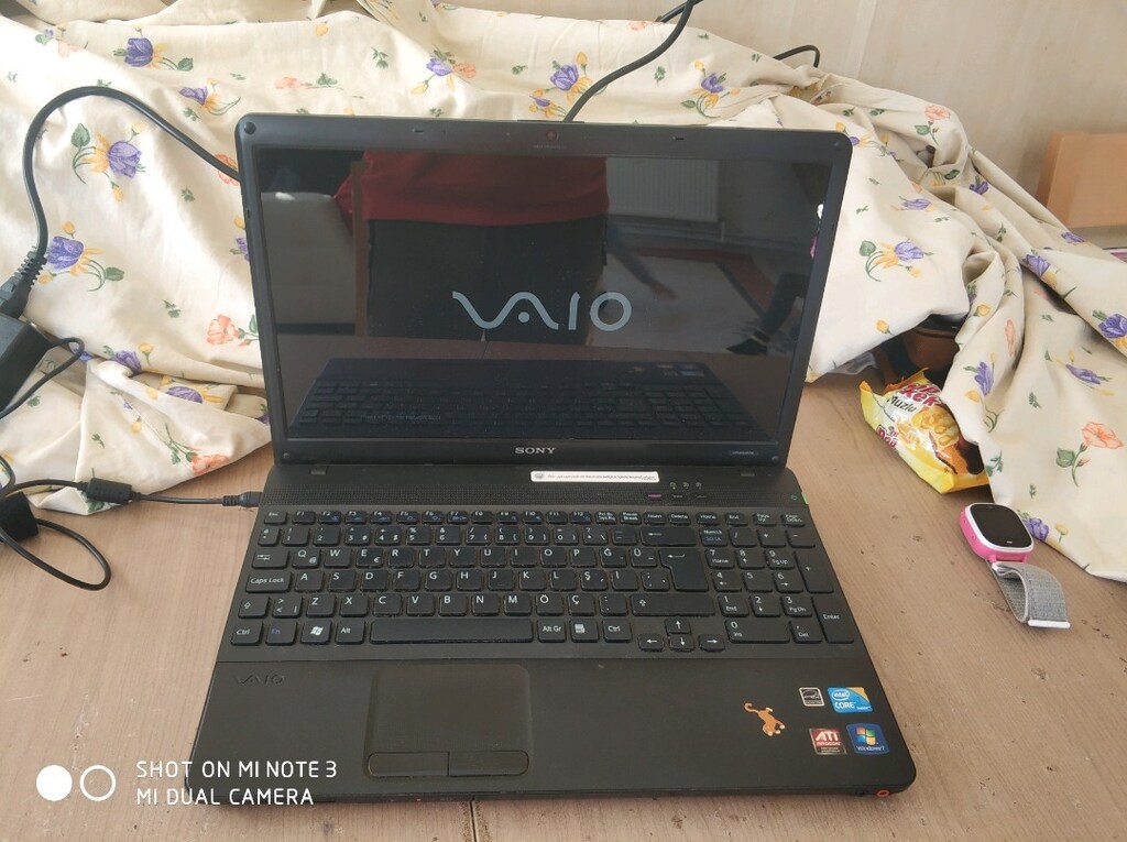 Sony vaio i3 işlemci 6 GB Bluetooth kozmetik sıfır ayarında temiz lapt - 3