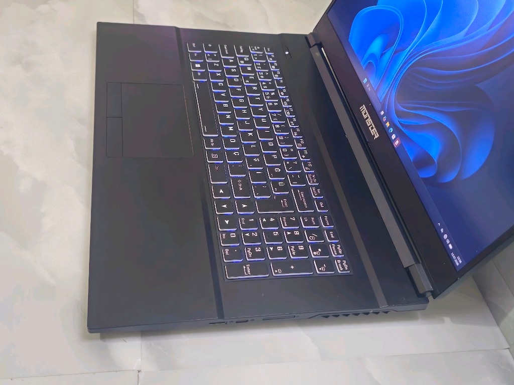 Monster A7 V13.2 i5 11400H RTX 3050 Ti 32GB Ram 1TB SSD 17.3 inç - 2