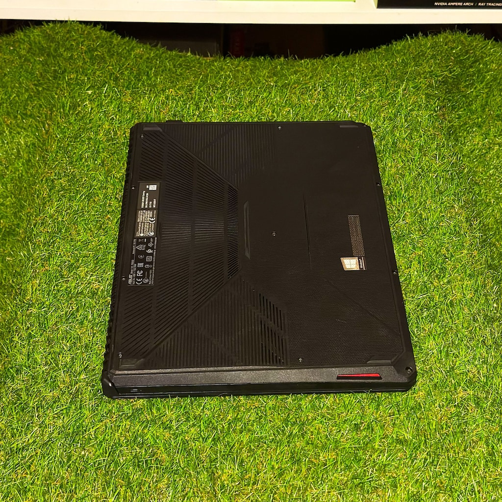 ASUS TUF GAMING FX505DT – 15.6" FHD / RYZEN 5 3550H / 32GB RAM - 10