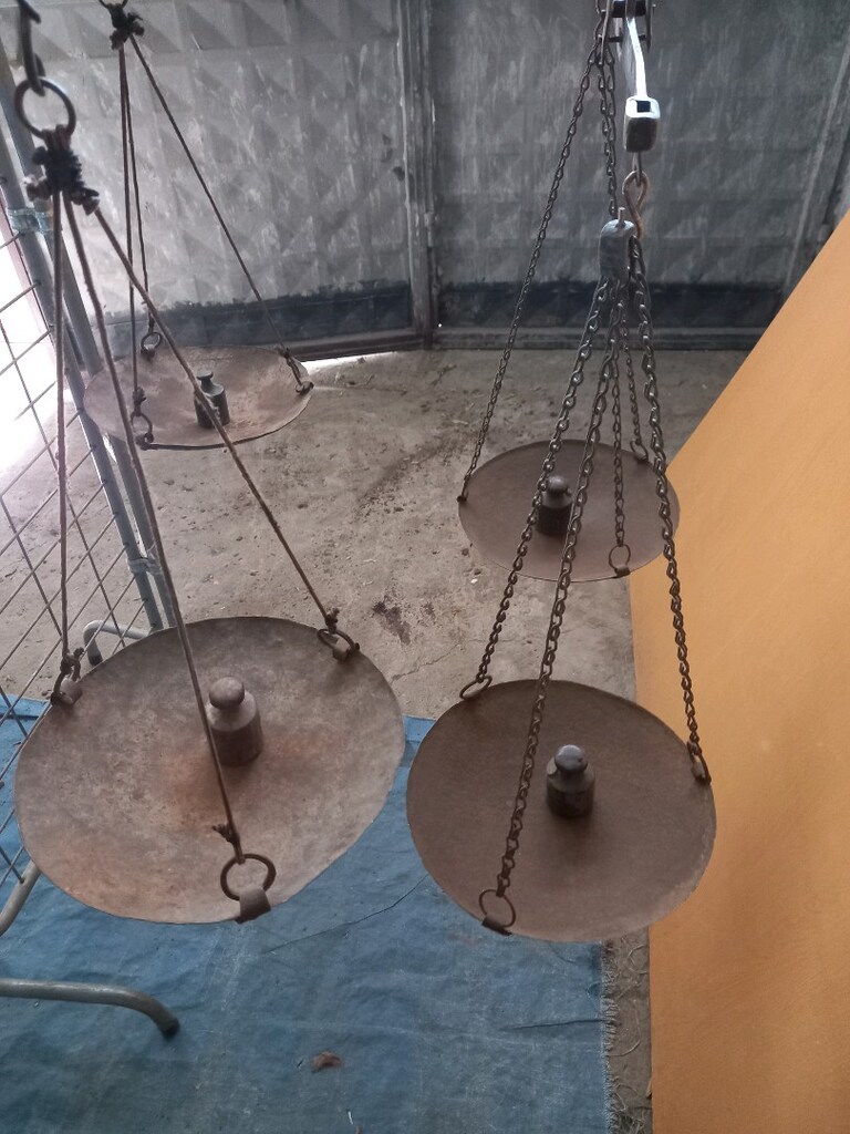 çok eski asırlık 2 adet kefeli el teraziler, bakır kefelide mevcut. - 7