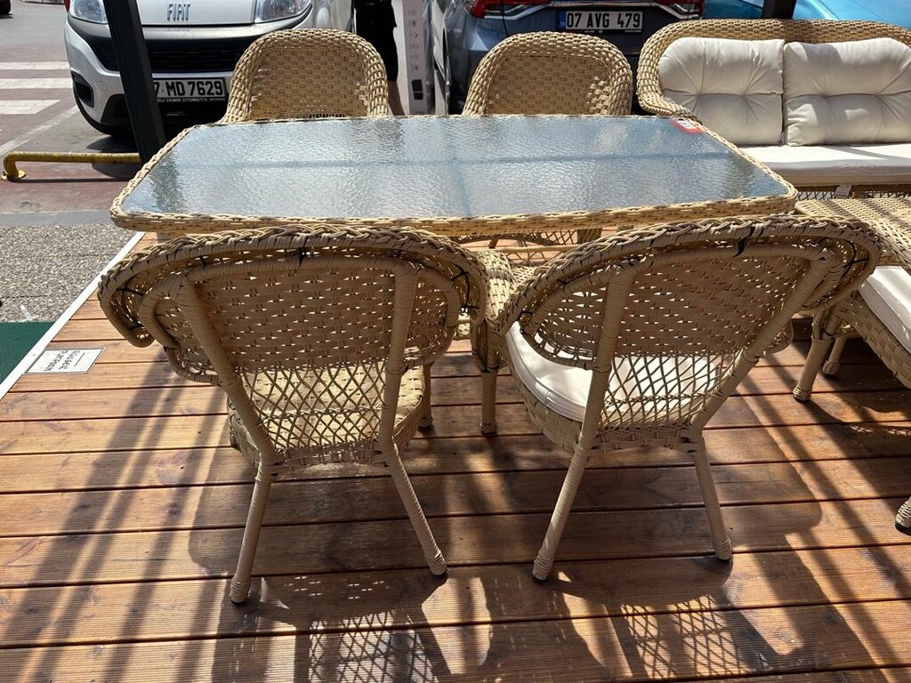 çok temiz bahçe takımı 4 sandalye bir masasa - 18