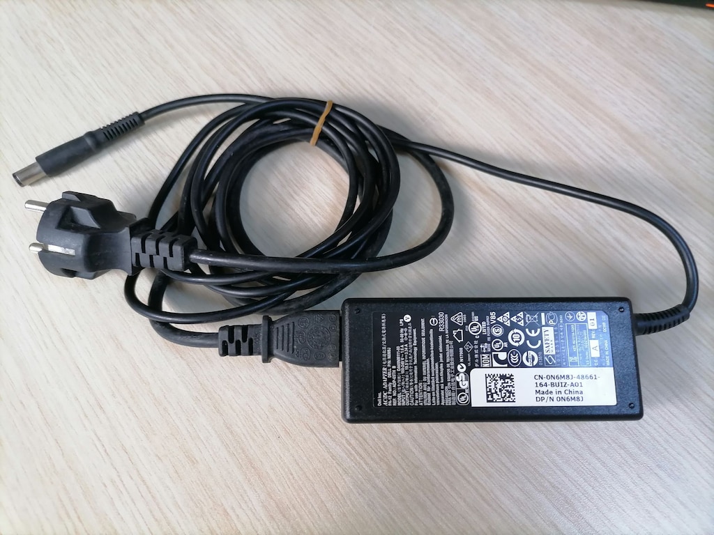 Dell, i5-6300U, 120 GB SSD, 8 GB Ram, 12.5 inç, Işıklı klavye - 10