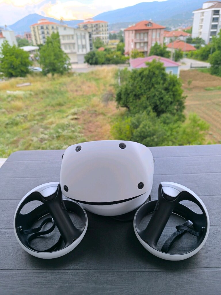 Sony PS VR2 Sanal Gerçeklik Gözlüğü