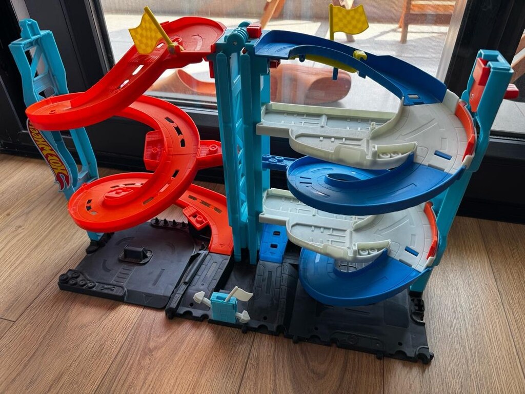 HOT WHEELS Heyecanlı Yarış Kulesi HKX43 - 3