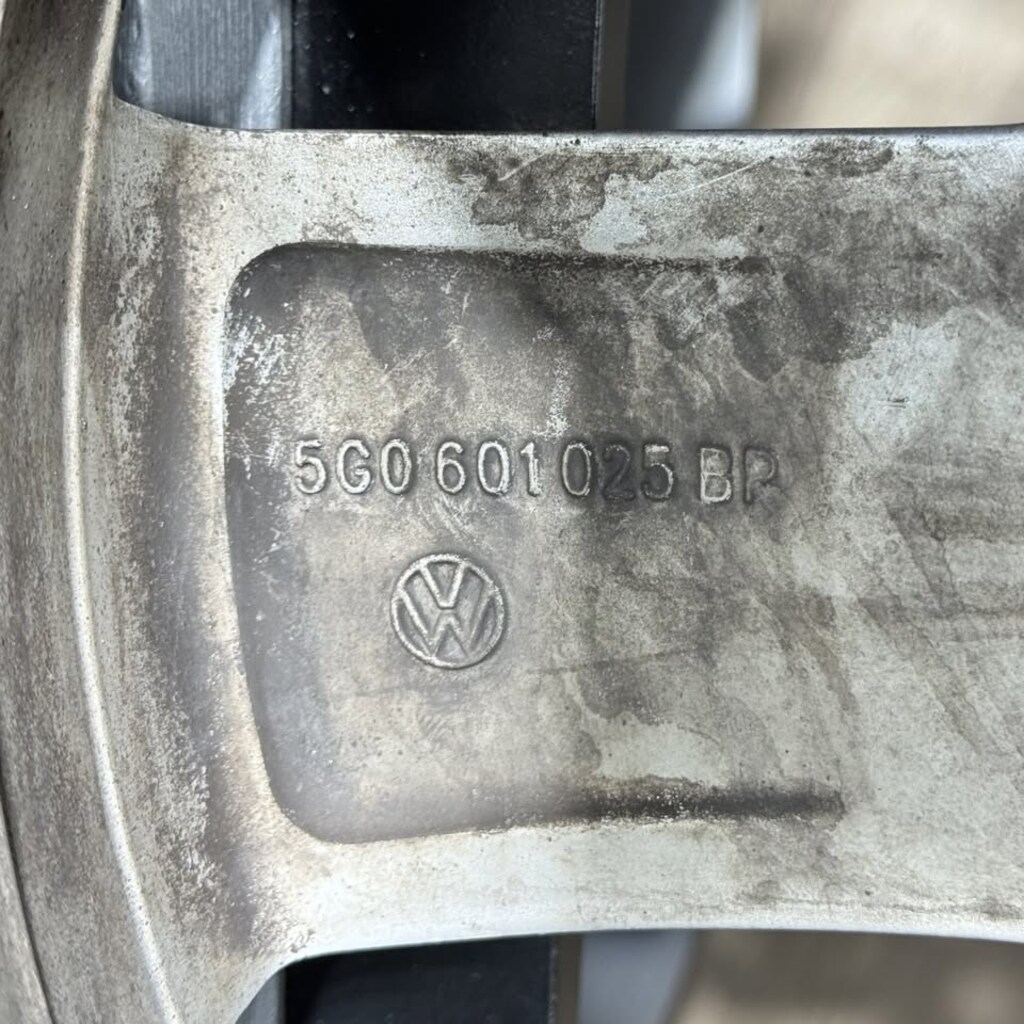 16 inç 5x112 Volkswagen Golf 7 Orijinal Ekipman 2. El Jant Takım - 4