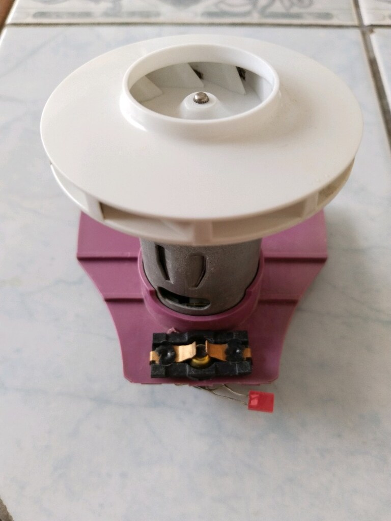 BEKO ŞARJLI SÜPÜRGE MOTORU - 7
