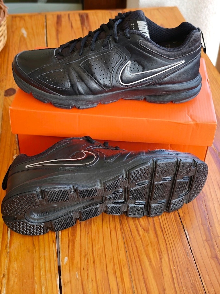 Nike T-lite Orjinal sıfır gibi üründür spor salonu içinde giyildi - 5
