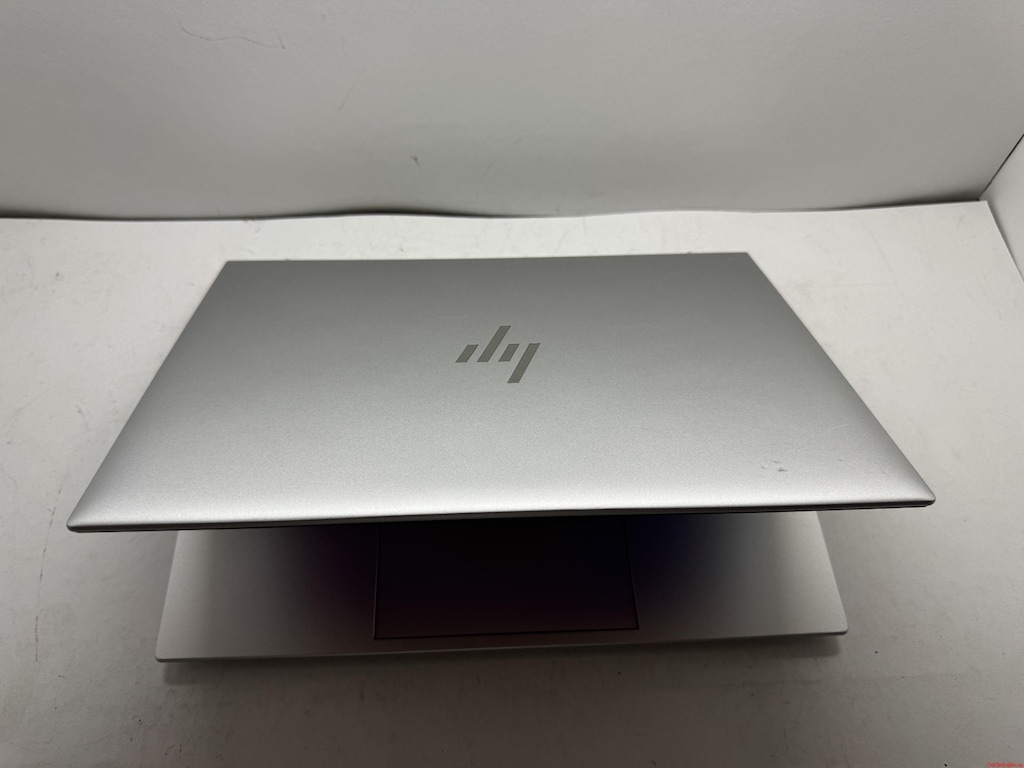HP ELİTBOOK İ5 13. NESİL 16 GB RAM 256 M2SSD - 8