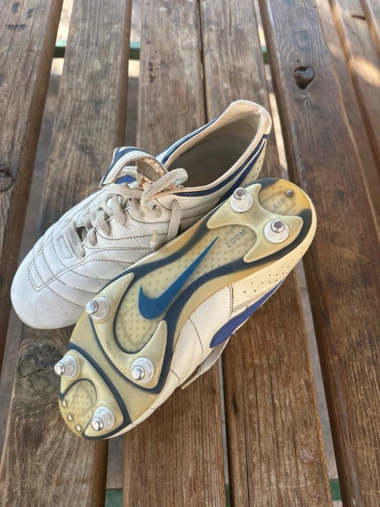 efsane Nike, temiz sapasağlam - 3
