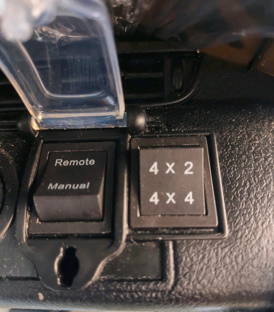 (VADE FARKSIZ 2 TAKSİT)SIFIR TEŞHİR LAND ROVER 4X4 AKÜLÜ ARABA - 9