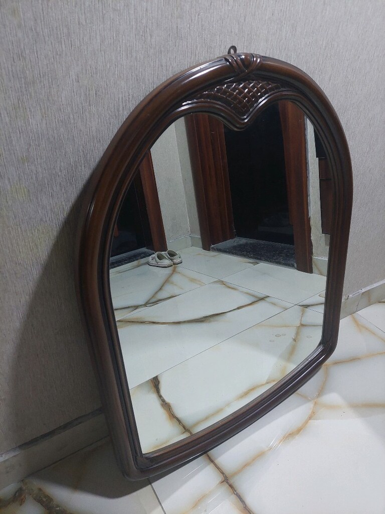 Vintage dekoratif ayna. 80x90 cm. Ürün eski bir üründür. - 8