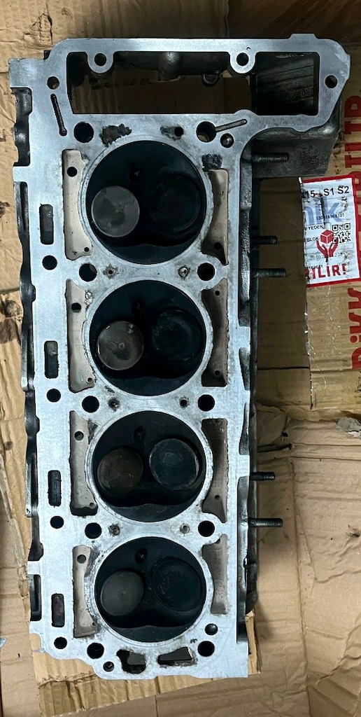 Mercedes motor kapağı - 2