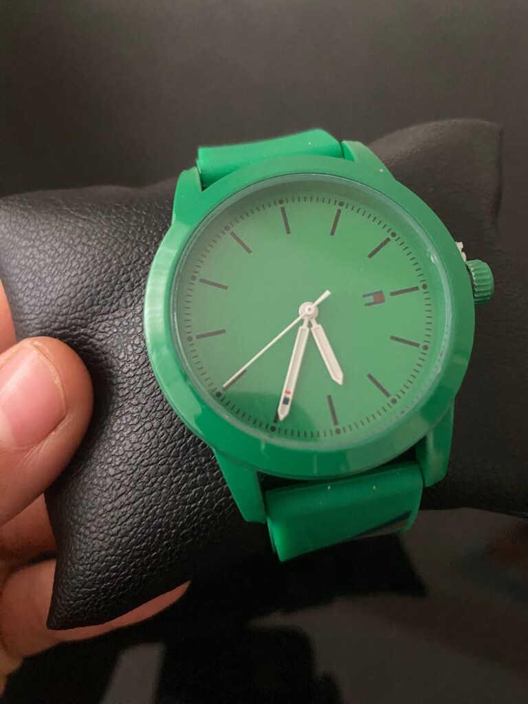 sıfır & kutulu Tommy Hilfiger Erkek Kol Saati - Silikon Kordon - 4