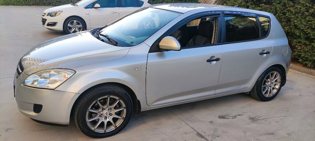 Kia Ceed 2009 Model 1.6 Dizel Temiz - 7