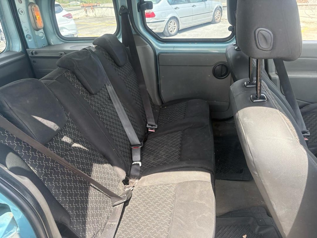 Açık Mavi Renault Kangoo - 4