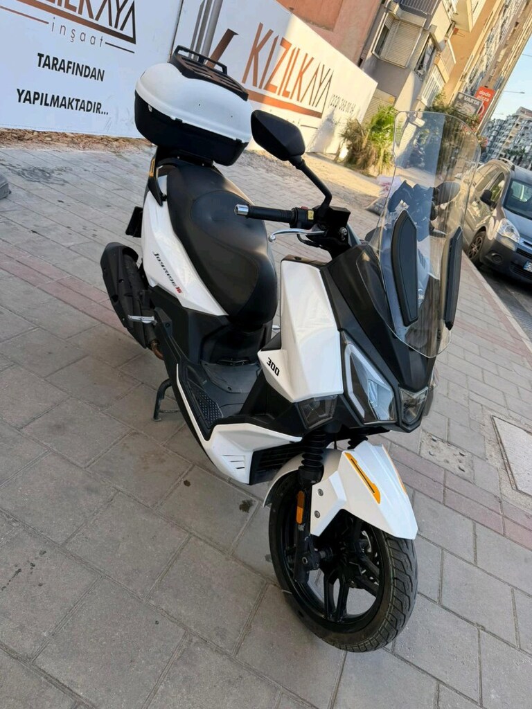 SYM 300 ÇOK TEMİZ BAKIMLI MANTIKLI TAKAS AÇIK - 10